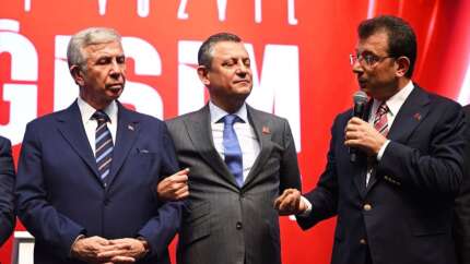 CHP'de panik ve koltuk kavgası! Özgür Özel'den dikkat çeken çıkış: Ekrem Bey içerideyse, en yüksek oyu kim alacaksa o adayımız olur!