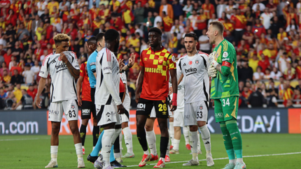 Beşiktaş üstünlüğünü koruyamadı, İzmir'de kazanan çıkmadı (Göztepe 1 - 1 Beşiktaş | Maçın özeti)