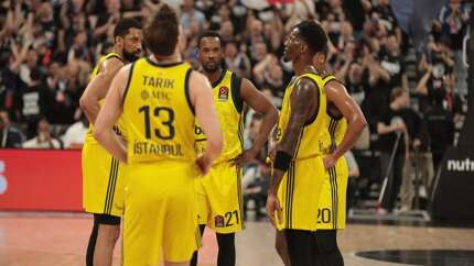 Fenerbahçe Beko Paris Basketbol'u bir kez daha yıktı, adını EuroLeague'de Final-Four'a yazdırdı (Paris Basketbol 88 - 98 Fenerbahçe Beko)