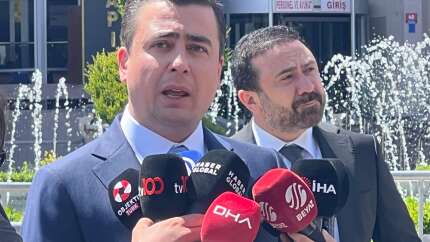 Ankara BŞB'ye "karton bardak vurgunu" suçlaması! Osman Gökçek'ten Mansur Yavaş hakkında suç duyurusunda bulundu