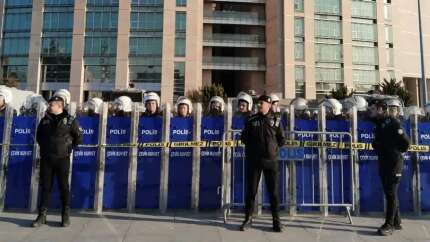 İBB'ye yolsuzluk operasyonu: Gözaltı sayısı 34'e yükseldi
