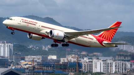 Air India pilotunun uçak düşmeden önce kuleye yardım çağrısı yaptığı ortaya çıktı!