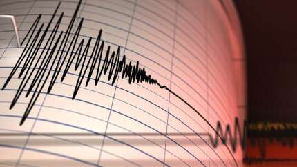 Balıkesir'de gece yarısı korkutan deprem! İstanbul'da da hissedildi!