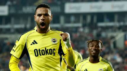 Fenerbahçe derbi öncesi hata yapmadı, Gaziantep'te farklı kazandı (Gaziantep FK 0 - 4 Fenerbahçe | Maçın özeti)