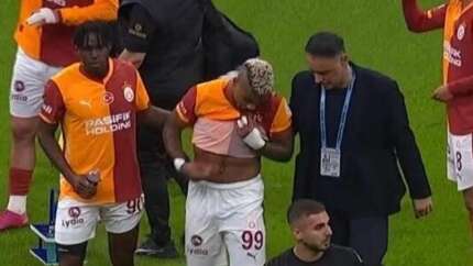 Galatasaray'a çifte kabus! 2 yıldız maçı yarıda bırakmak zorunda kaldı