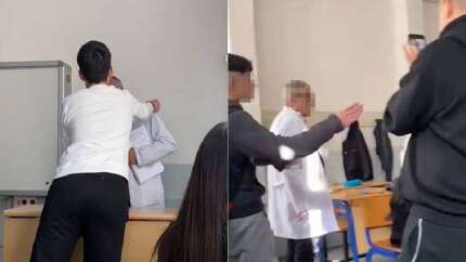 Bunlar nasıl çocuk? Öğrencilerin alay ettiği öğretmen bu sefer de kürsüden düştü: Hastanede gözetim altında