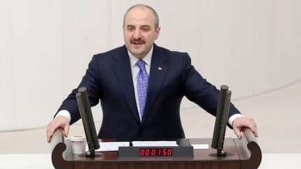 Mustafa Varank'tan Özgür Özel'e: Füzelerimizle balıkları değil düşmanlarımızı korkutuyoruz