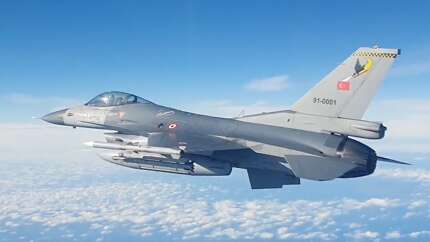 Türk savaş uçakları Suriye sınırında! Fidan, Güler ve Kalın’ın Şam ziyareti sonrası uçaklar havalandı