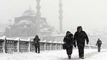 İstanbullular dikkat! Valilikten uyarı geldi: Kar geliyor