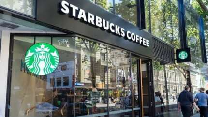 Boykot dalgası Starbucks’ı köşeye sıkıştırdı! Alarm zilleri çalıyor: 400 mağaza kapatıyorlar!
