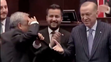 AK Parti’ye katılan Hasan Ufuk Çakır’dan Erdoğan’a asker selamı: İki başkomutan var, biri Atatürk biri Recep Tayyip Erdoğan!