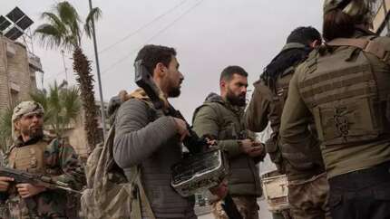 Suriye ordusu harekete geçti, YPG köşeye sıkıştı! Şeyh Maksud'daki operasyonlar tamamlandı, son mahalle teröristlerden temizlendi