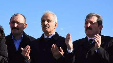 Ankara-Samsun arası 2 buçuk saate düşüyor! Bakan Uraloğlu duyurdu: O bölgeye ilk kez hızlı tren geliyor