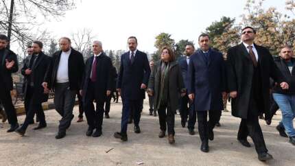 AK Parti heyetinden Halep'e çıkartma
