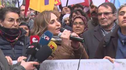 DEM Parti’den Rojava’ya destek yürüyüşü! Suriye’de sona gelen örgütün cenaze namazı için mi toplandınız?