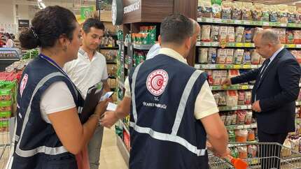 Ticaret Bakanlığı Ramazan ayında piyasayı sıkı tutuyor! Marketlerle indirim anlaşması yapıldı