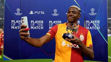 Osimhen Galatasaray tarihine geçti