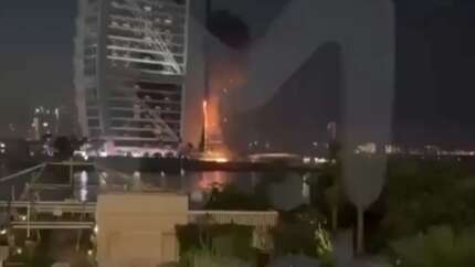İran kamikaze dronları Burj el Arab'ı vurdu