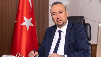 Uşak Belediyesi'ndeki skandalın perde arkası! Belediye Başkanı Özkan Yalım malları şoförüne devretmiş, sevgilisine kadro vermiş!