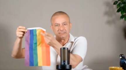 LGBT bayrağıyla AK Parti'ye sataştı... TİP'li LBGT savunucusu İrfan Değirmenci: Size parmak sallarım!