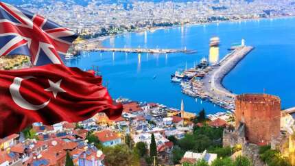 Antalya, Bodrum, Dalaman ve İzmir... İngiliz turistlerin en cazip rotası Türkiye