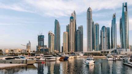 BAE'nin turizm başkenti Dubai diken üstünde: Sirenler çaldı, cep telefonlarına uyarı mesajları gitti