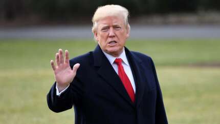 Trump bozuk saat misali: Yine aynı sözleri tekrarladı: İran bizimle anlaşmak istiyor