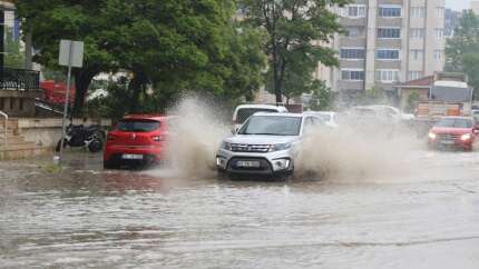 Meteoroloji il il uyardı: Kuvvetli sağanak geliyor! (13 Mayıs 2026 hava durumu, 13 Mayıs hangi illerde sağanak bekleniyor?