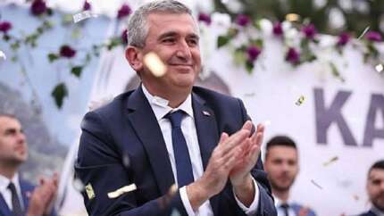 CHP'li Akçakoca Belediye Başkanı Fikret Albayrak gözaltına alındı! "İskan almak için 2.5 milyon liralık çek istedi!"