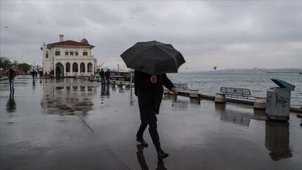 Yaz sıcakları tersine dönüyor! AKOM'dan haber var: İstanbul'da hafta sonu yağışlı geçecek
