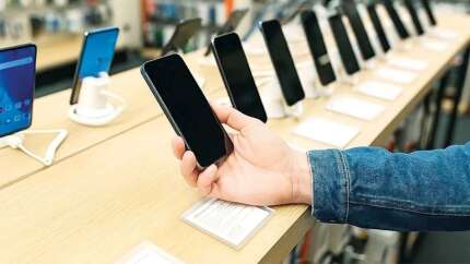 Akıllı telefon ithalatı düşüş gösterdi!