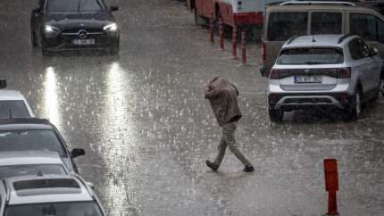 Meteoroloji duyurdu! 19 ilde sağanak var! Sel baskınlarına dikkat