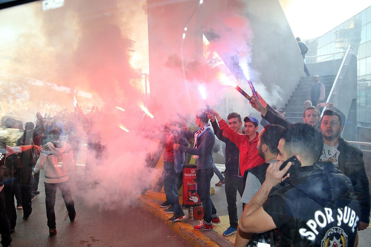 Galatasaray Trabzonspor maçı canlı radyo yayını dinle