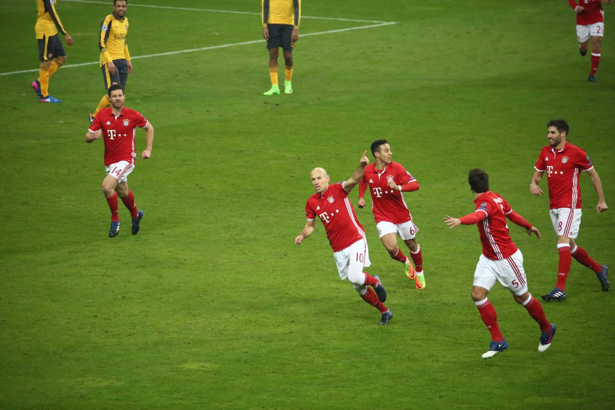 Bayern Münih - Arsenal Şampiyonlar Ligi maç özeti ve golleri izle: 5-1