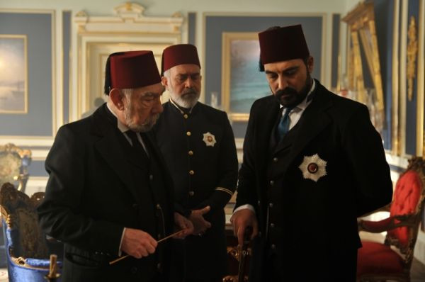 1487347109_Payitaht__Bahad__r_Yeni__ehirlio__lu__B__lent___nal_