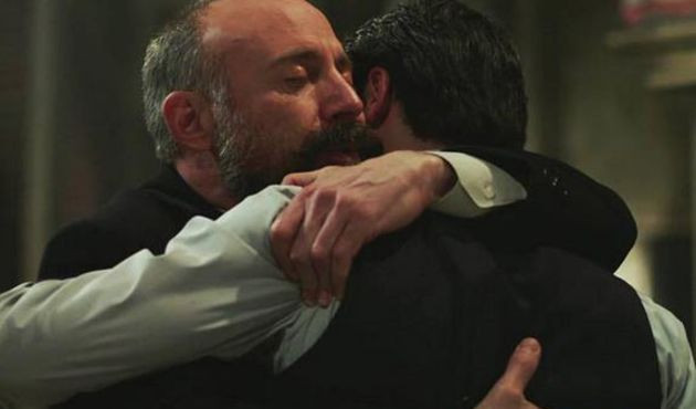 Vatanım Sensin 18. yeni b&ouml;l&uuml;mde yeni oyuncu: Okan Yalabık! İşte yeni b&ouml;l&uuml;m fragmanı