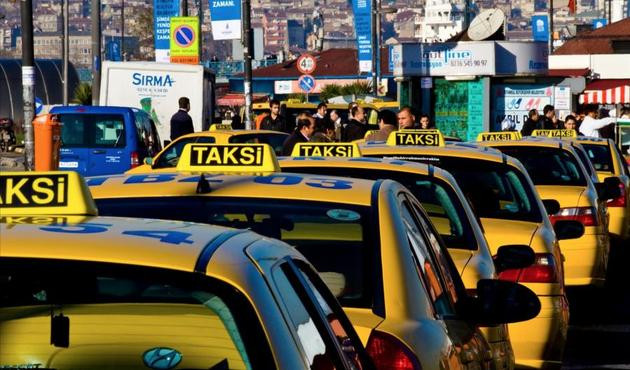 İstanbul'un g&ouml;beğinde dehşet taksisi!