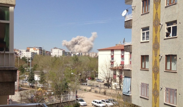 Diyarbakır'da şiddetli patlama! Televizyonlar neden yayın yapmıyor?