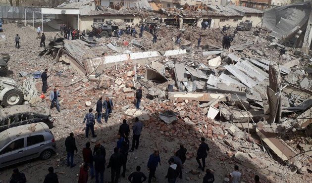 Flaş... Diyarbakır'daki patlama ter&ouml;r saldırısı mı?