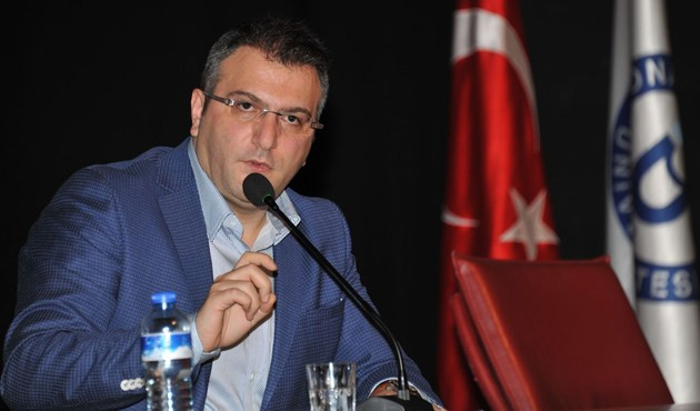 Başbakanlık &Ouml;zel Kalem M&uuml;d&uuml;r&uuml; Taş'tan Cem K&uuml;&ccedil;&uuml;k'e tepki