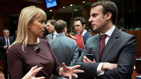 macron4