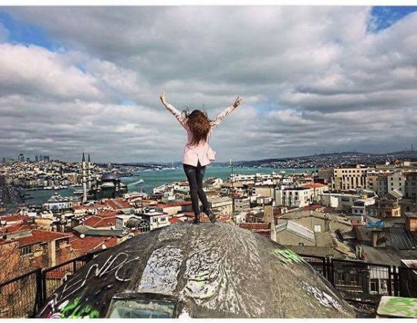 buIyuIk_valide_han_selfi_3