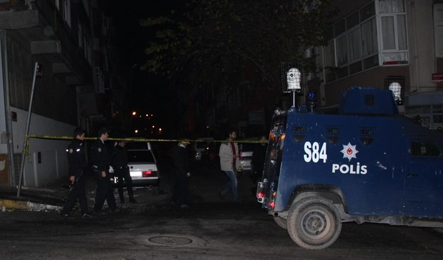 Sultangazi'de Afgan ve Suriye uyruklu şahıslar T&uuml;rk genci bı&ccedil;aklayarak &ouml;ld&uuml;rd&uuml;!