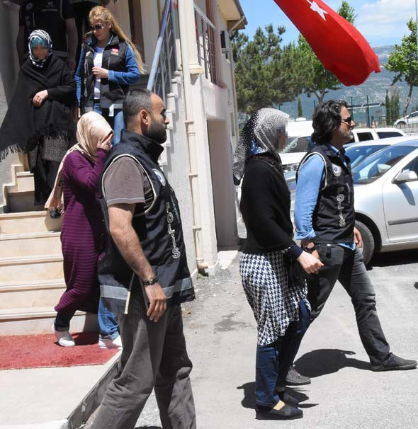 yunan-adasina-kacmak-isterken-yakalandilar-9160042