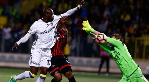FENERBAHAE_GENALERBARLAAA_MAAI_AZETA_AZLE