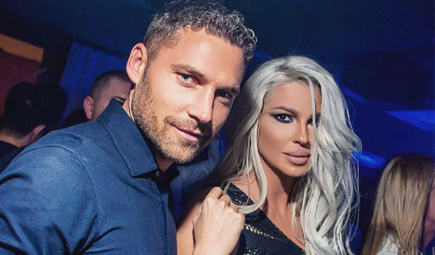 Tosi&ccedil;'in eşi Jelena'dan Van Persie'ye ağır k&uuml;f&uuml;rler!