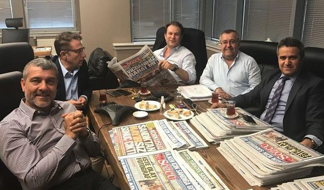S&ouml;zc&uuml; soruşturmasına tepkisini Turgut &Ouml;zal &ouml;rneği ile anlattı