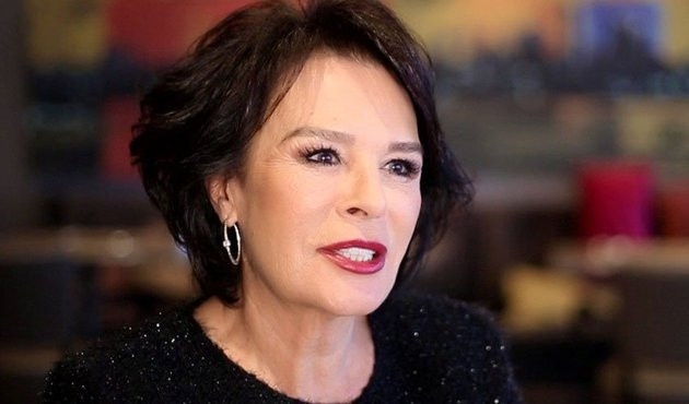 H&uuml;lya Ko&ccedil;yiğit&rsquo;ten sevindiren haber!