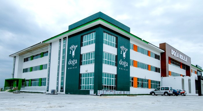 Doğa Okulları'nın yeni patronundan gazetelere tam sayfa ilan
