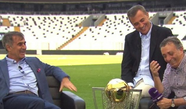 Fikret Orman ve Ahmet Nur &Ccedil;ebi'ye muhabir şoku: R&ouml;portajın i&ccedil;ine ettiniz
